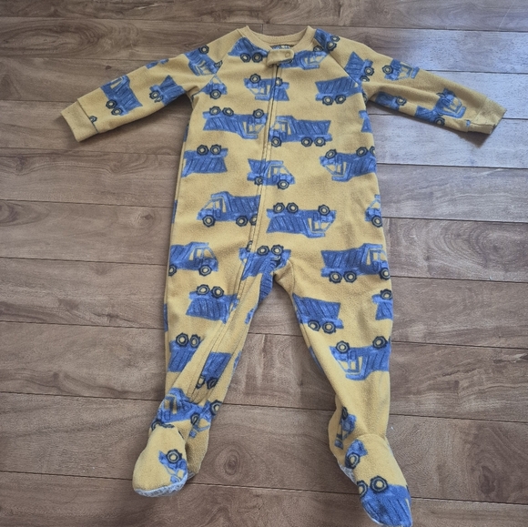 3/$15 Carter’s Boy Yellow Fleece Dump Truck Sleeper – Size 18 Months - Picture 1 of 3